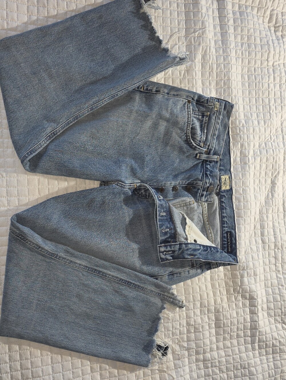 Citizens Of Humanity Light Blue Straight-Leg Jeans with Frayed Hem